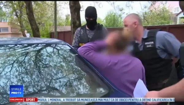 Măsura luată de autorități împotriva infirmierelor care au furat 12.000 de euro unui pacient