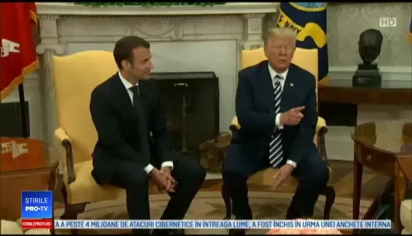 Donald Trump îşi foloseşte tot mai des telefonul personal. Avertismentul specialiștilor în securitate