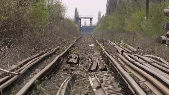 Alertă cu bombă într-un tren din România. Pasagerii au fost evacuaţi