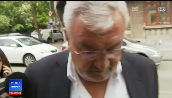 Sebastian Vlădescu, fost ministru de Finanțe, urmărit penal pentru luare de mită şi trafic de influenţă