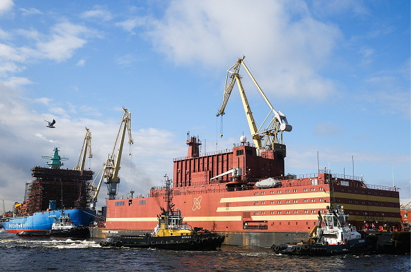 Akademik Lomonosov - 9