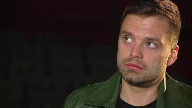 Sebastian Stan își impresionează prietenii americani spunându-le povești cu Ceaușescu