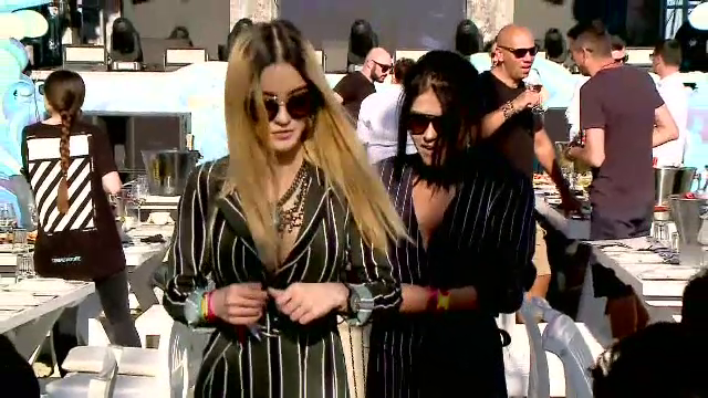 Petrecere fără sfârșit pe litoral. ”Am cheltuit pe ţinute câteva mii de euro. Eticheta contează”