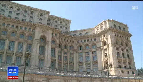Probleme pentru Casa Poporului. Nu s-a prezentat nimeni la licitații, ca să o repare