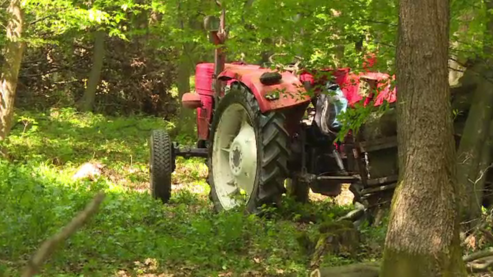 Un vrâncean a murit, după ce i-a sărit în cap un șurub de la tractorul pe care îl conducea