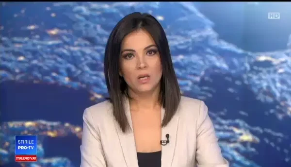 Nou incendiu de vegetație, în apropierea cetății Poenari. În zonă sunt mulți turiști