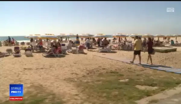 Distracțiile din Bulgaria. Vizitatorii se plimbă gratis cu mașini electrice