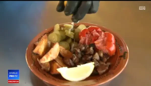 1 Mai fără mici. Clienții rafinați au mâncat pastramă de oaie Suffolk și friptură Limousine