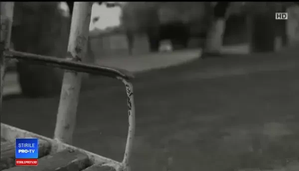 Copiii, în pericol la locurile de joacă din România. Fetiță de 12 ani: Când am căzut, simțeam că o să mor