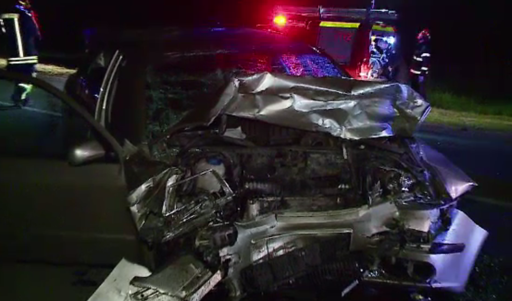 Un tânăr a murit după ce iubita lui a pierdut controlul volanului