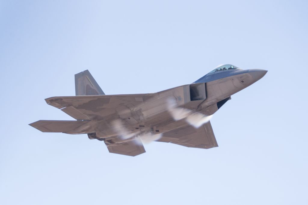 SUA au desfăşurat avioane de vânătoare invizibile F-22 în Coreea de Sud