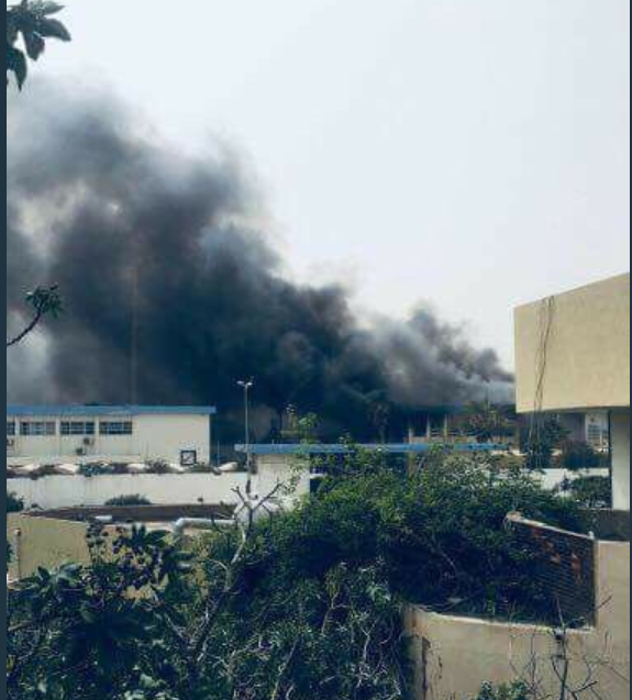 Atentat sinucigaș la sediul Comisiei Electorale din Tripoli. 11 persoane au murit