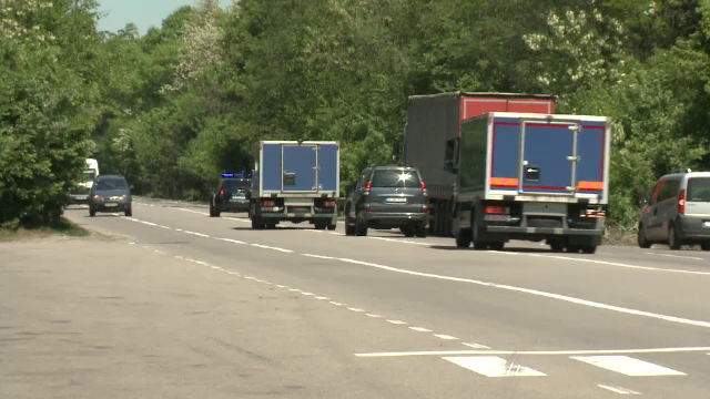 Metoda prin care acționează tâlharii din Ialomița care pândesc mașinile lăsate pe avarii