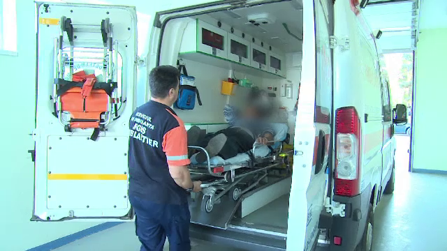 Înjunghiat de parteneră, după ce au băut împreună şi au început să se certe