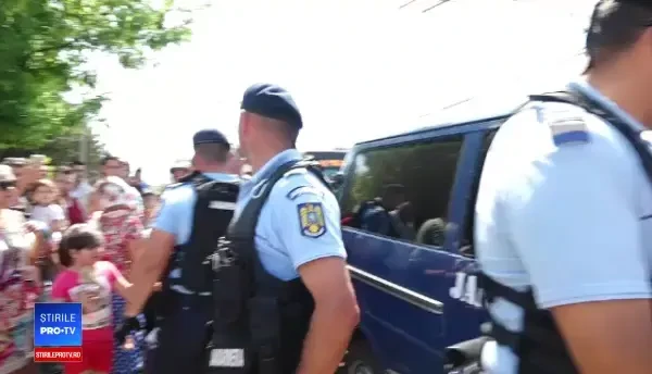 Cazul fetiței ucise la Baia Mare: cercul suspecților, restrâns la 6. Tatăl copilei a fost audiat