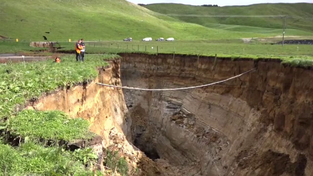 Ploile torențiale au provocat o falie uriaşă în Noua Zeelandă. Ce au descoperit geologii