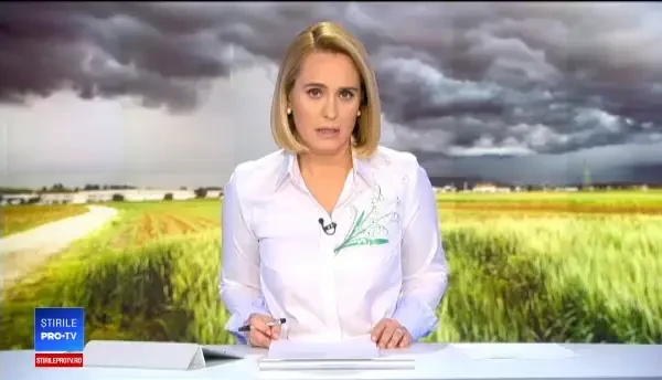 Grindină cât bobul de mazăre, luni, în Pitești. Canalizarea orașului a cedat