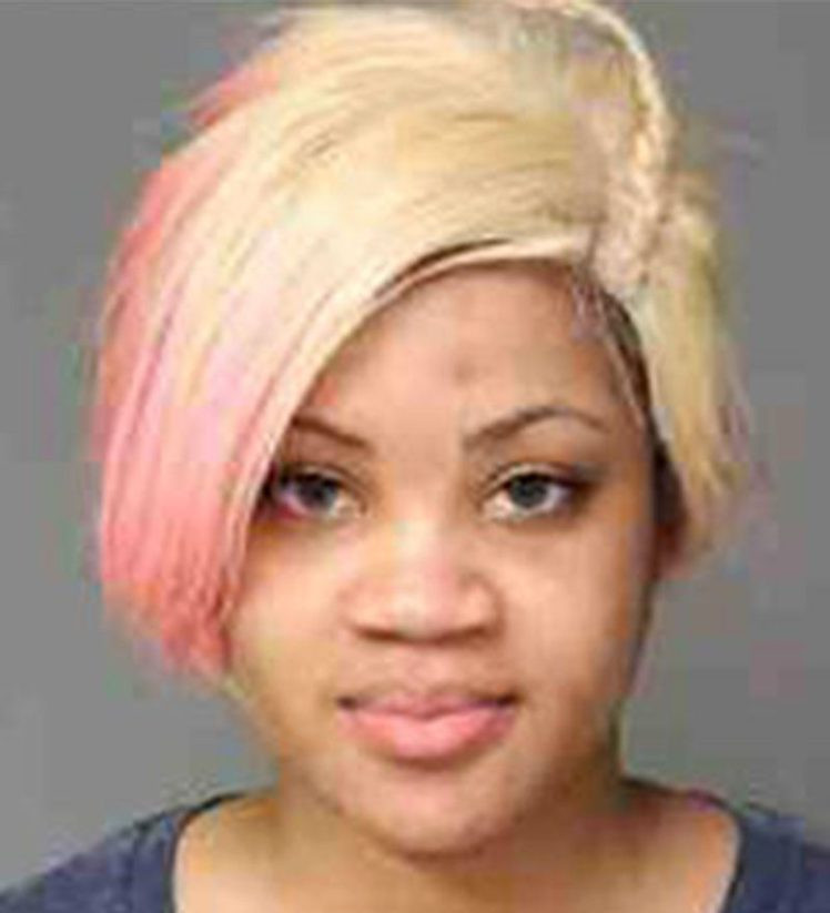 O femeie, arestată după ce a jefuit mai multe familii îndoliate. Cum acționa