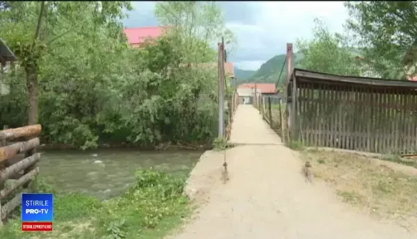 Fetiță de 4 ani, înecată în Someșul Mare. Polițiștii au deschis dosar penal pentru ucidere din culpă