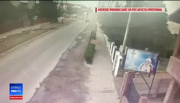 Fetiță de 11 ani, lovită pe trecerea de pietoni de lângă școală de un liceean