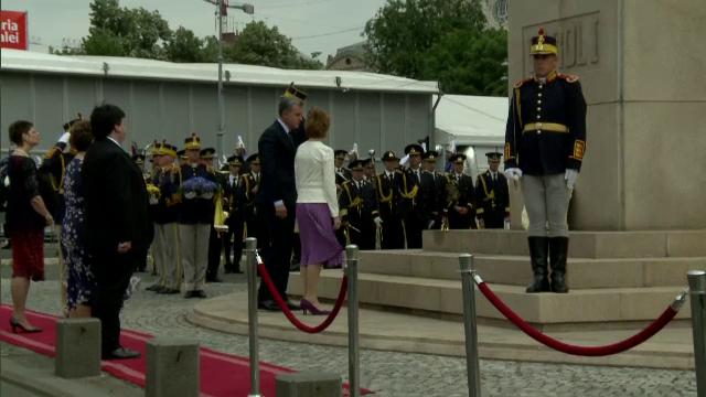 Prima Zi a Regalității fără Regele Mihai. Garden Party la Palatul Elisabeta