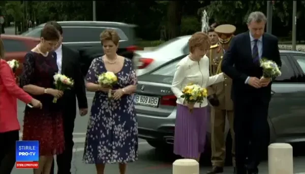 Ziua Regalității, celebrată astăzi. Oamenii stau, însă, cu gândul la Regele Mihai