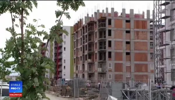 Un muncitor la un bloc în construcție din Brașov a murit, după ce a căzut de la etajul 8