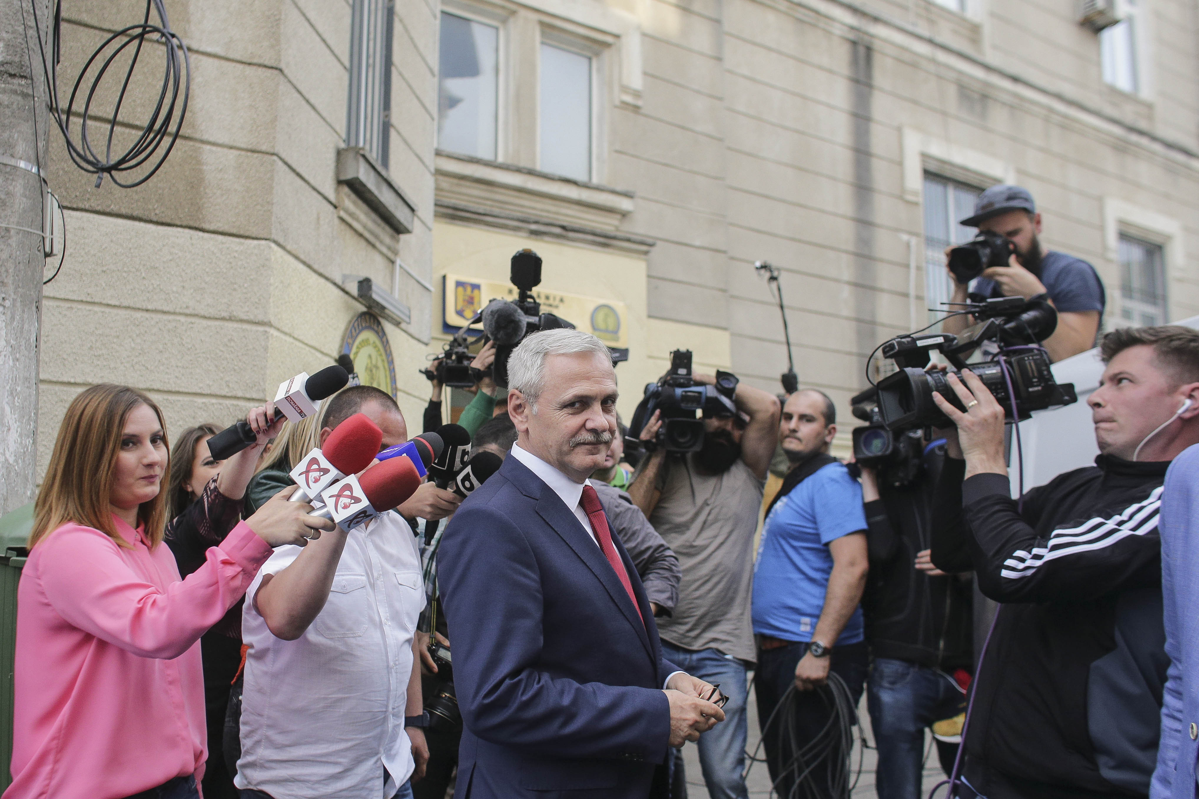 NY Times, despre mitingul din 9 iunie și cum se folosește PSD de ”statul paralel”. ”Dragnea a avut un mesaj: el e victima”