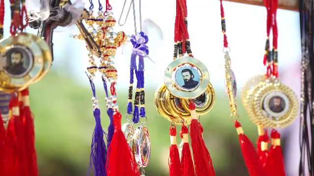 Ce minuni ar fi săvârșit Arsenie Boca. De ce au avut parte credincioșii care s-au rugat la Sfântul Ardealului