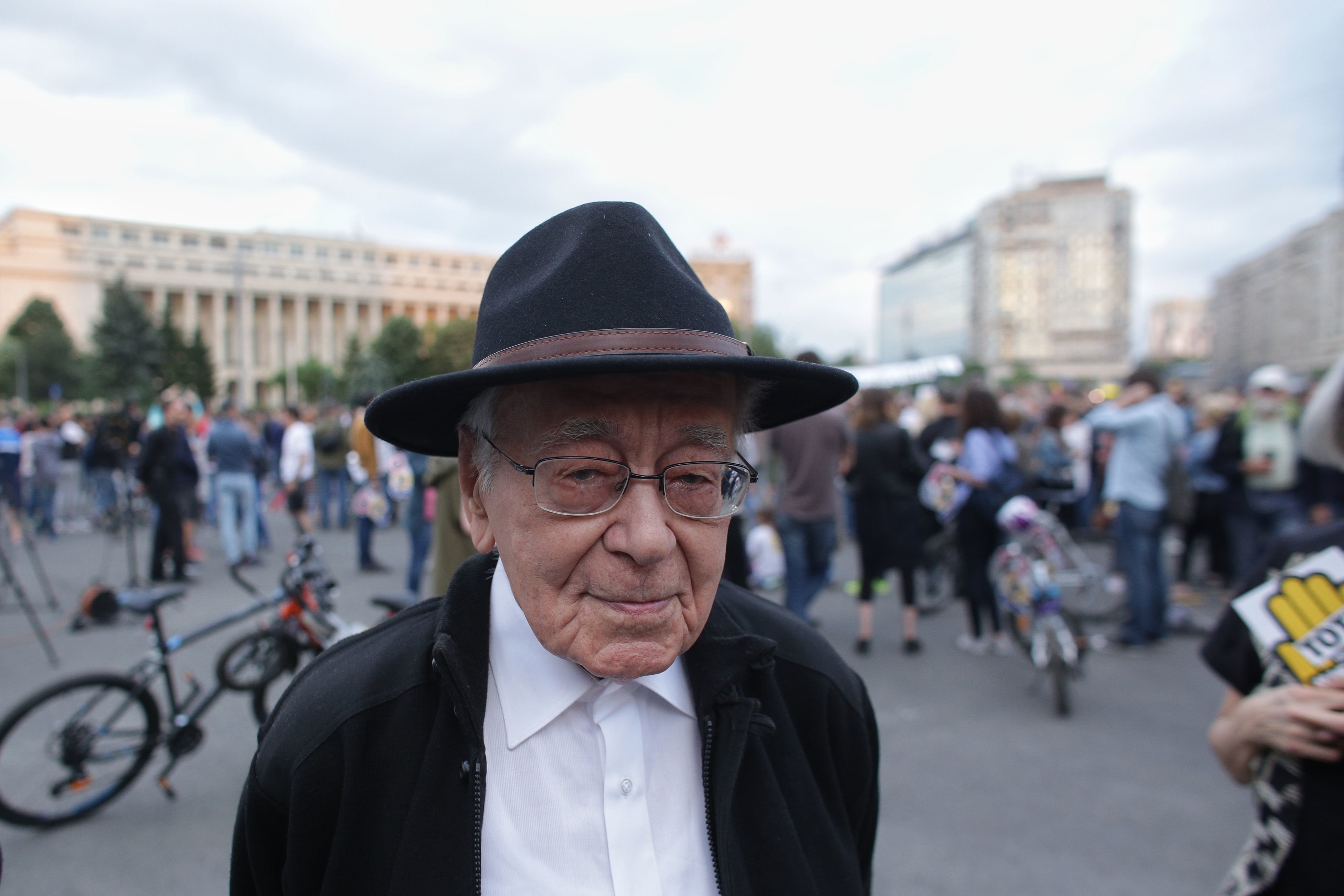 proteste piata victoriei, 12 mai - 5