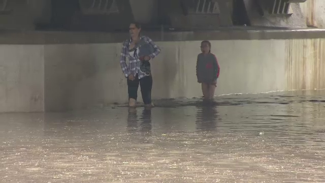 În 15 minute a plouat cât în două treimi dintr-o lună obişnuită, în Polonia