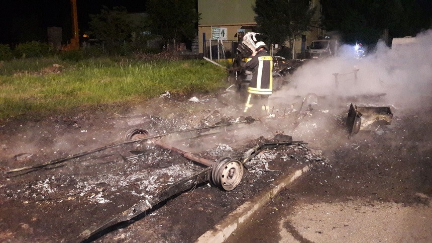 Incendiu provocat acasă la directorul AJOFM Arad. Focul, pus intenționat de un chiriaș