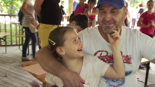 Ziua Tatălui, sărbătorită în Ploiești. Bărbații au alergat, au pictat și au muncit