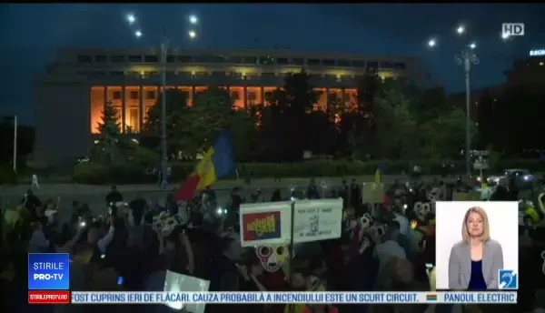 Filmul protestelor din Capitală și din țară. Ne-am săturat de incapabili, de minciună şi de hoţi