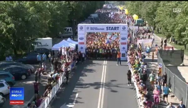 15.000 de oameni au participat la semimaratonul din București. Un kenyan a câștigat titlul