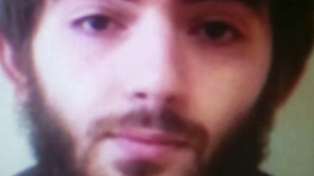 Imagini cu atacatorul din Paris. Liderul cecen: ”Toată responsabilitatea pentru atac revine Franței”