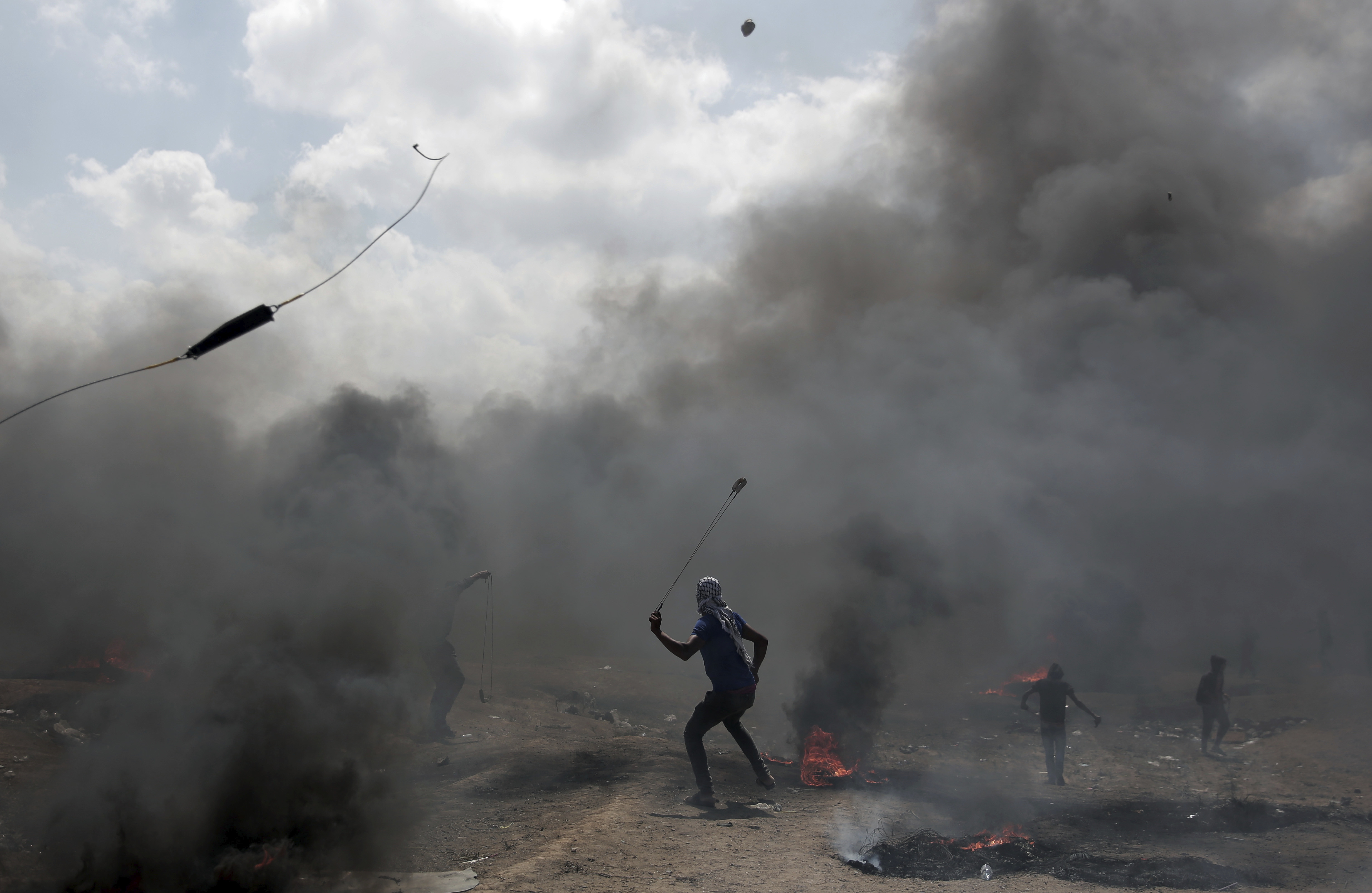 Aviaţia militară israeliană loveşte din nou în Gaza. Au fost țintite 25 de obiective militare