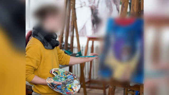 Soțul directoarei din Focșani ar fi postat imaginile intime cu ea și elevul. ”L-a umilit”