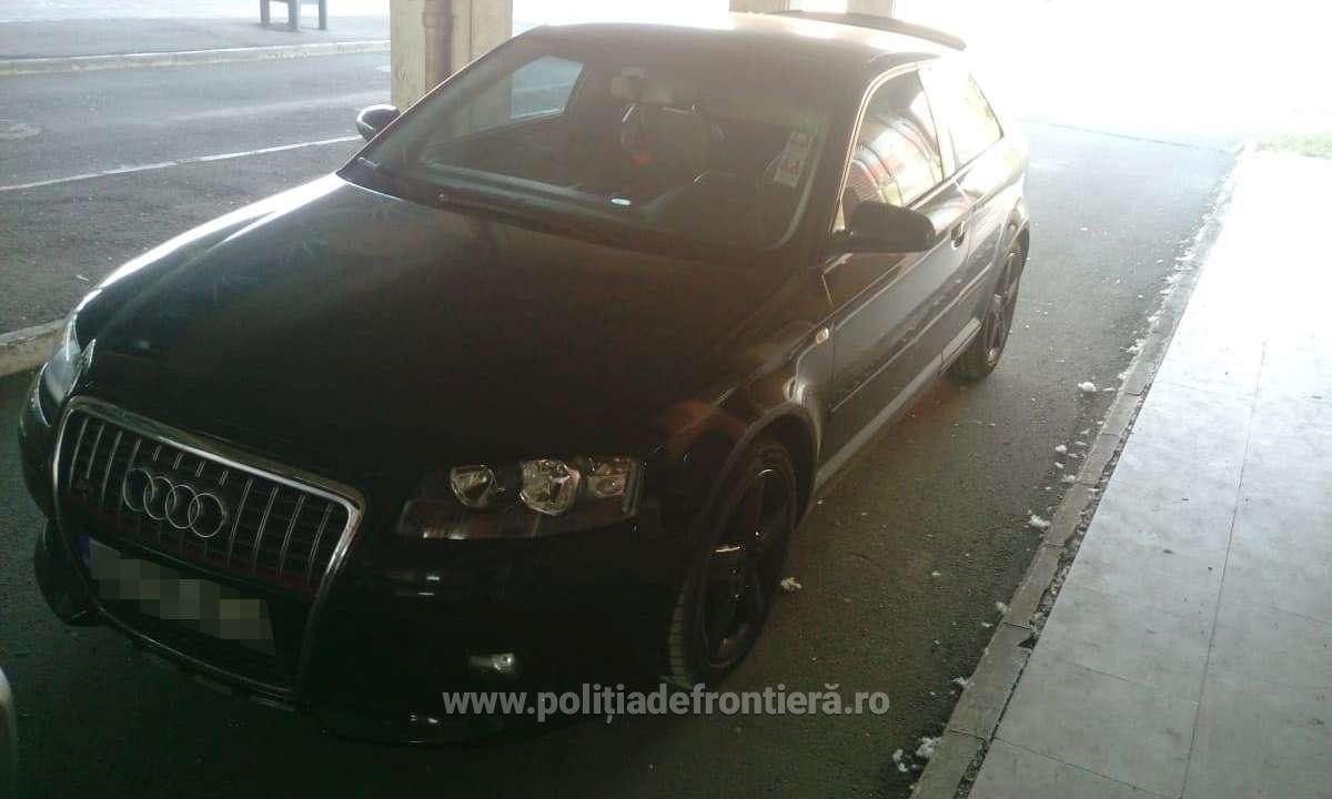 Un român din Italia a rămas fără maşină chiar când intra în ţară. Ce s-a întâmplat la frontieră