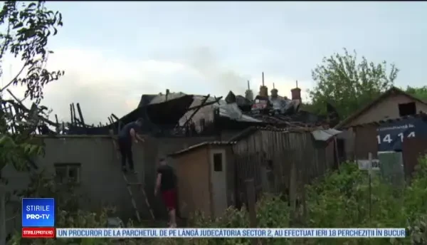 Explozie, urmată de un incendiu în Dâmbovița: un mort și un rănit