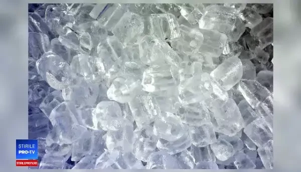 Cuburi de gheață cu sute de bacterii din fecale, vândute în marile magazine