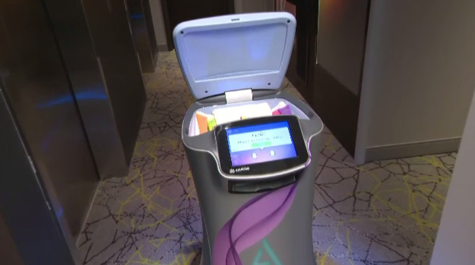 Personalul hotelier, înlocuit în tot mai multe locații din lume de roboți