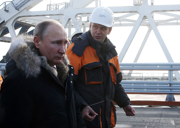 Inaugurarea ”Podului Crimeei” de către Putin, condamnată de SUA, UE şi Ucraina