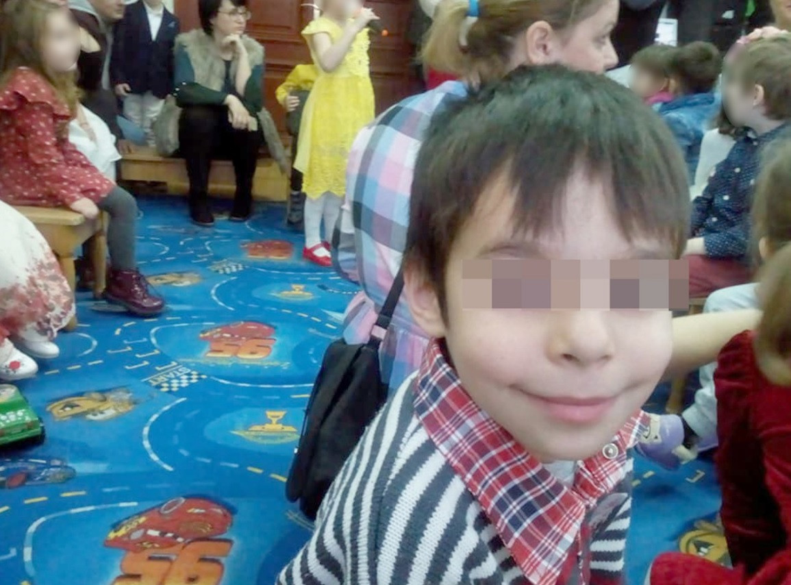 O familie ar fi mințit că nepotul de 5 ani suferă de cancer pentru a strânge bani de facturi