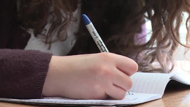 "Fenomenul Brăila". Mărturia unei mame: ”Copiii mei spun că nu are rost să mai înveţe”