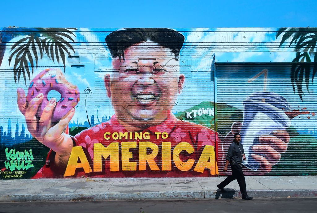 Graffiti cu chipul lui Kim Jong-un, în Los Angeles: „Vin în America”