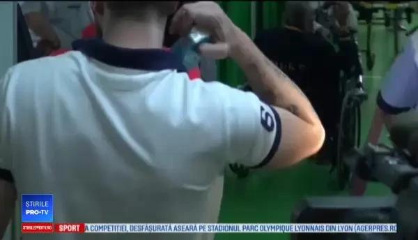 Scandal în Galaţi, după ce un tânăr a intrat cu un microbuz într-un stâlp de iluminat