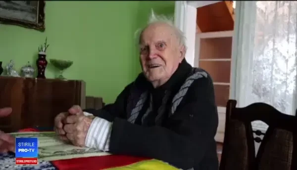 Cel mai vârstnic moroșan are 106 ani şi e un exemplu. Secretul longevităţii sale