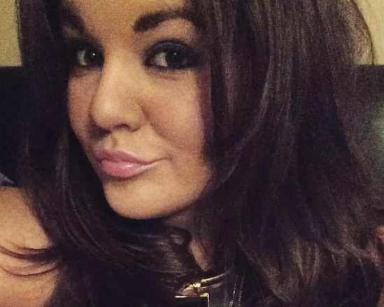 O tânără a murit după ce și-a ascuns în gură o pungă cu cocaină, pentru a scăpa de polițiști