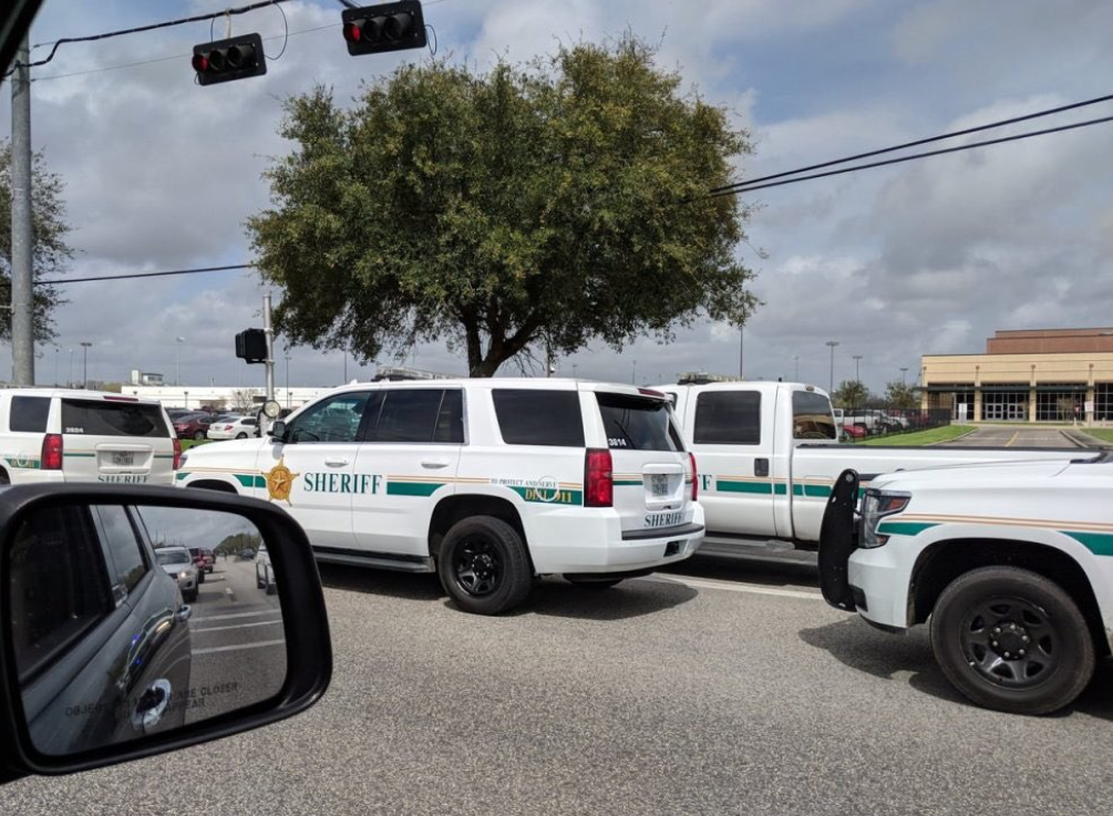 Atac armat la un liceu din Texas. 10 persoane au murit. Atacatorul, un tânăr de 17 ani